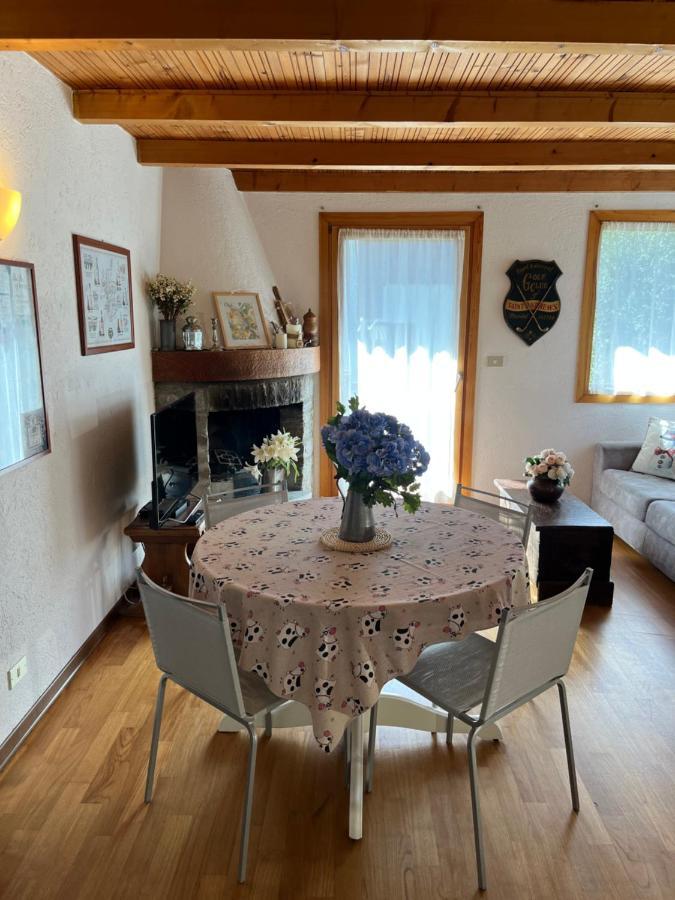 Chalet Blanc "Le Flocon" Курмайор Экстерьер фото